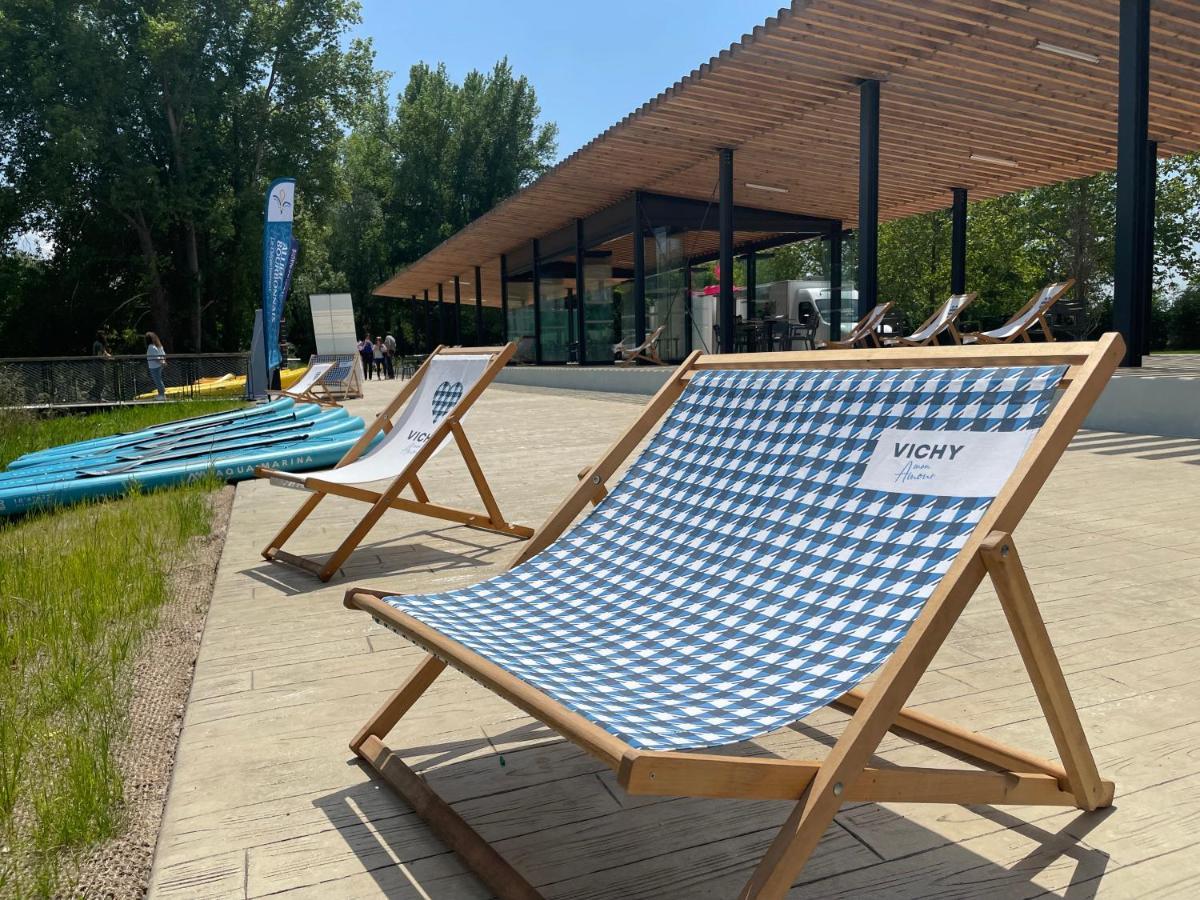 Tente Lodge Pour 5 Personnes En Bordure De La Riviere Allier Au Sein D'Un Petit Camping Saint-Yorre Εξωτερικό φωτογραφία